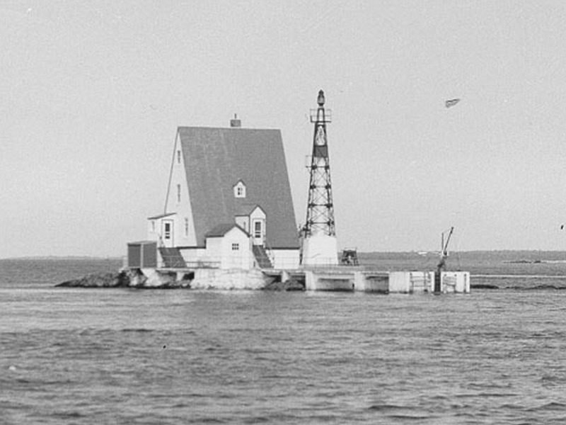 Gull Rocks Lighthouse - Model
